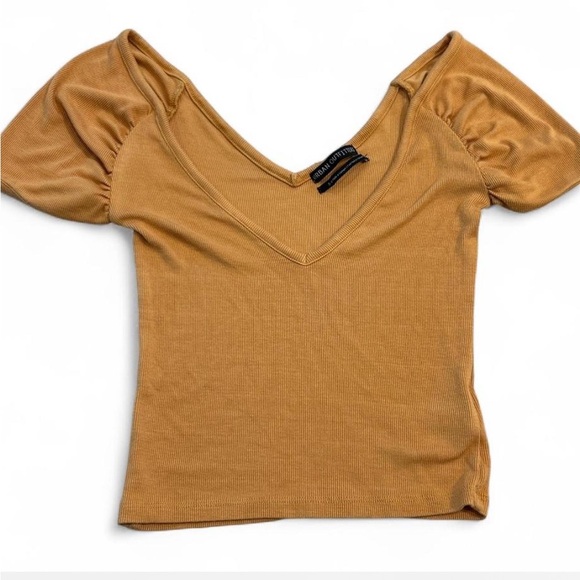 Urban Outfitters Tops - Urban Outfitters Maize Yellow Gold V-Neck Crop Top, Women’s Size Small